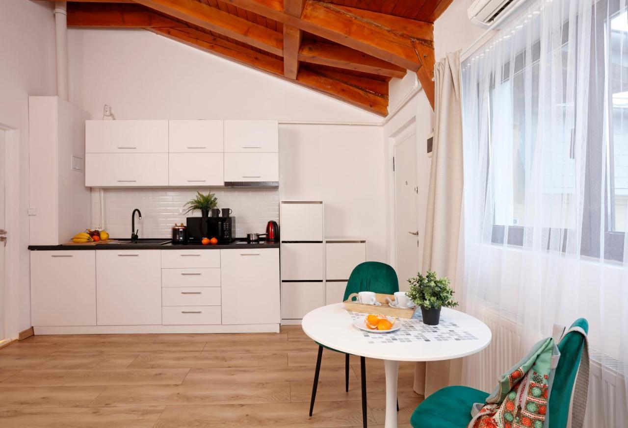 One Love Central Cottage Bucureşti Eksteriør bilde